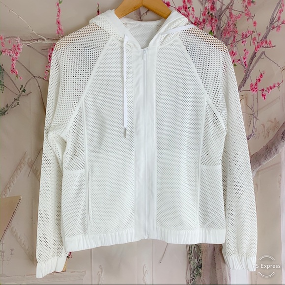 SOLD Lululemon Mesh In Mesh Jacket In White - Picture 3 of 8